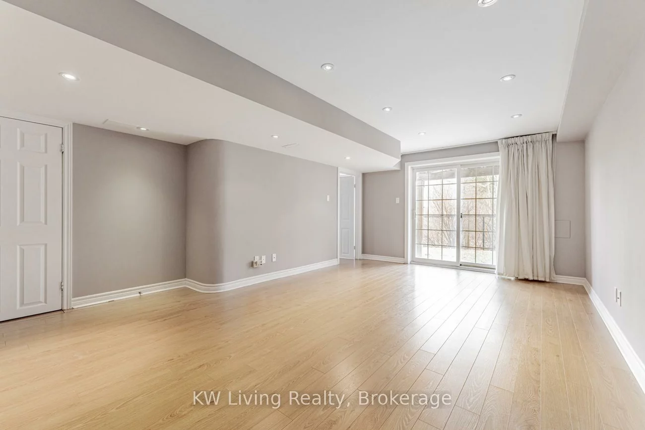 450, Worthington, Oak Ridges Lake Wilcox, Richmond Hill