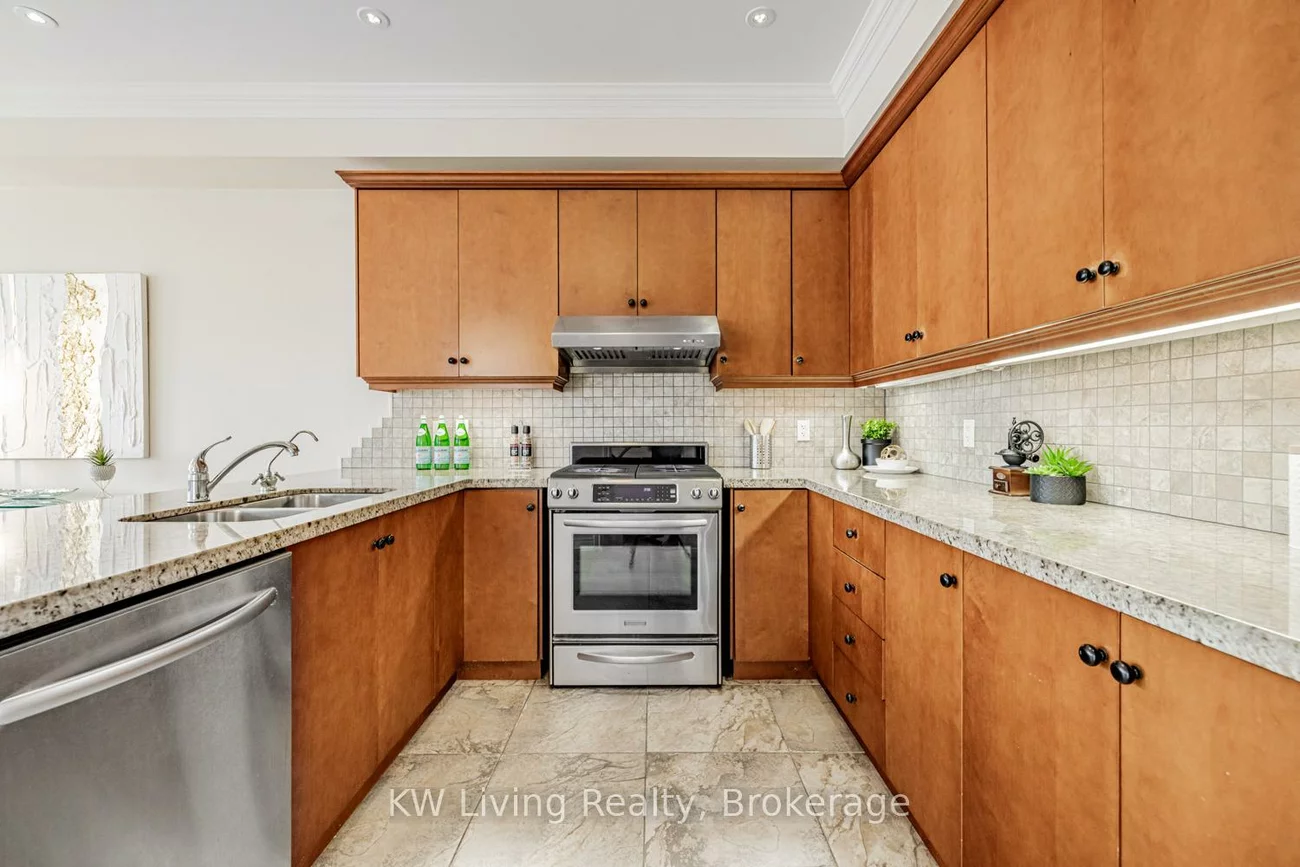 450, Worthington, Oak Ridges Lake Wilcox, Richmond Hill