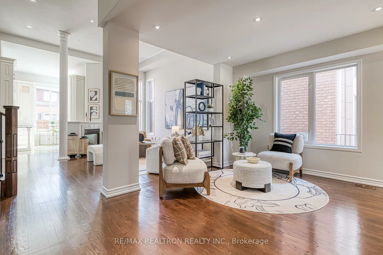 11, Queensway, Rouge Woods, Richmond Hill