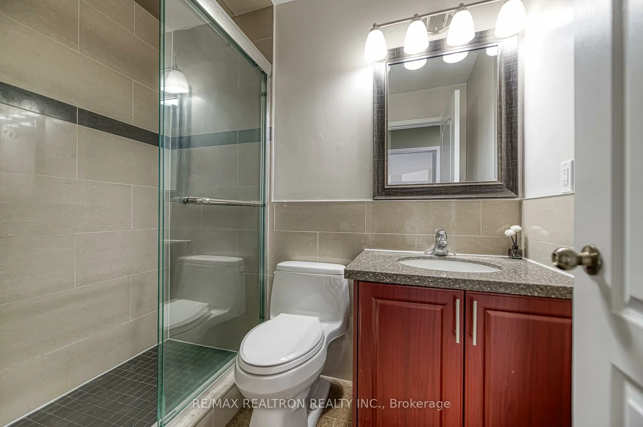 11, Queensway, Rouge Woods, Richmond Hill
