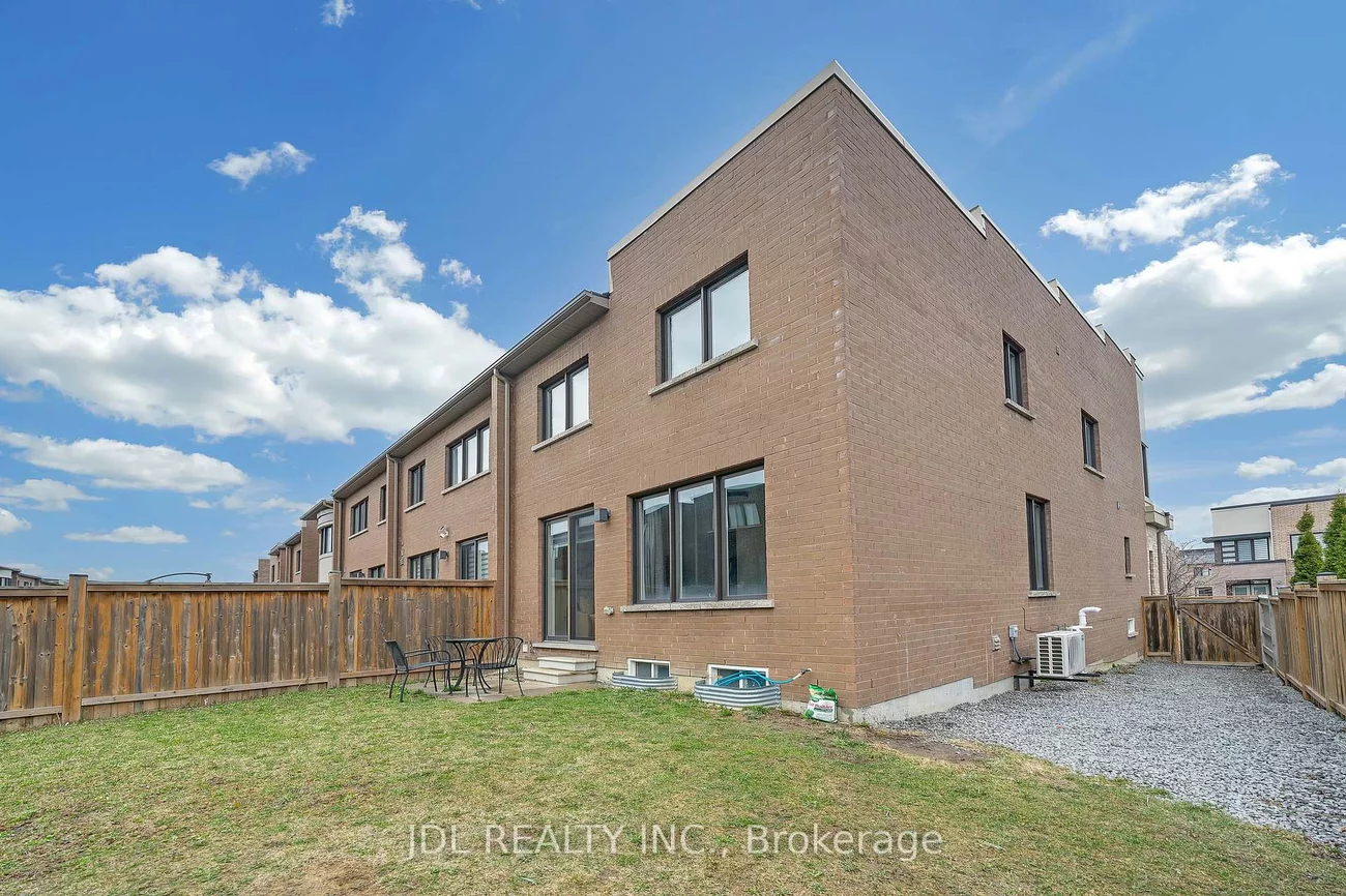 103, Denarius, Oak Ridges Lake Wilcox, Richmond Hill