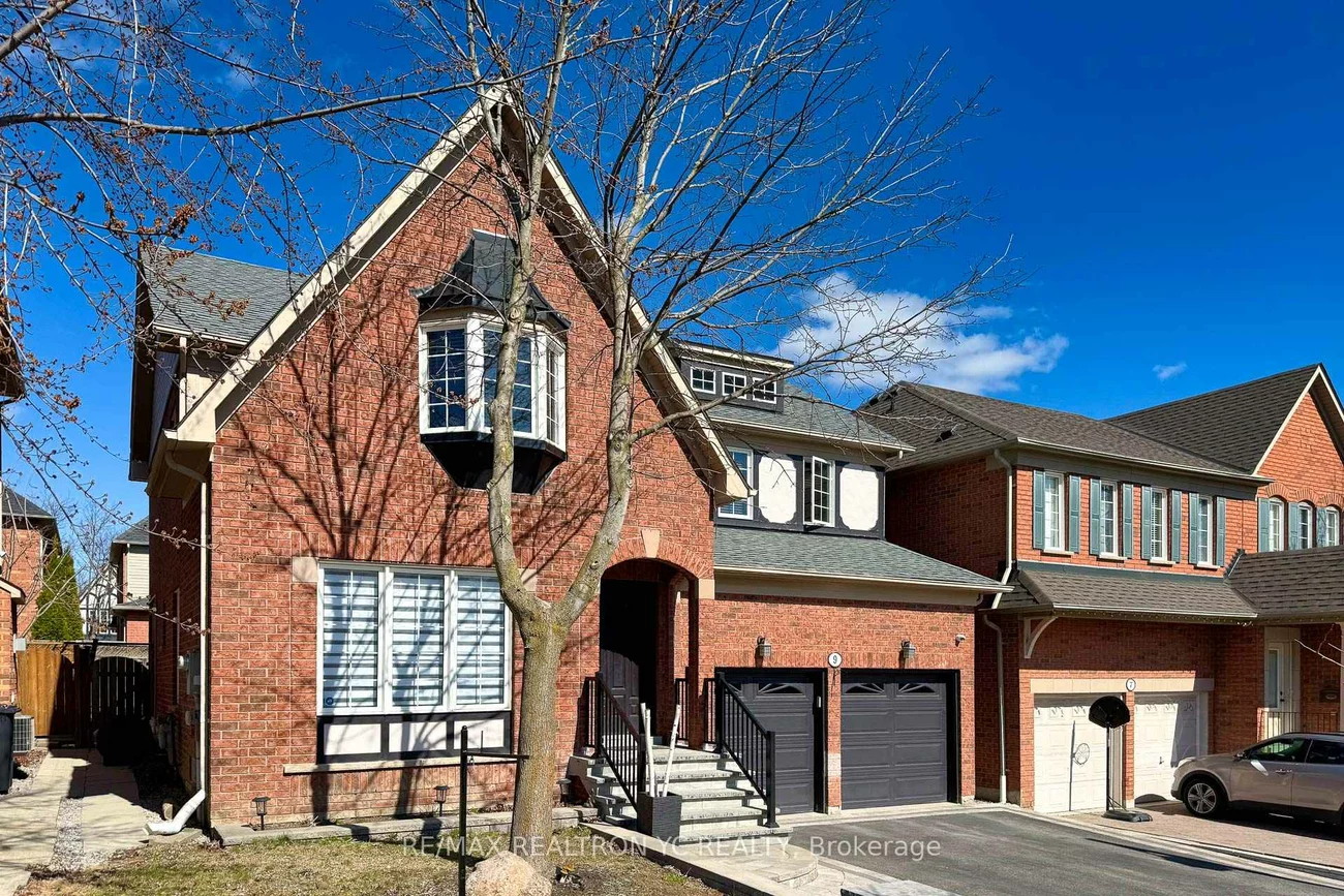 9, Rollinghill, Jefferson, Richmond Hill
