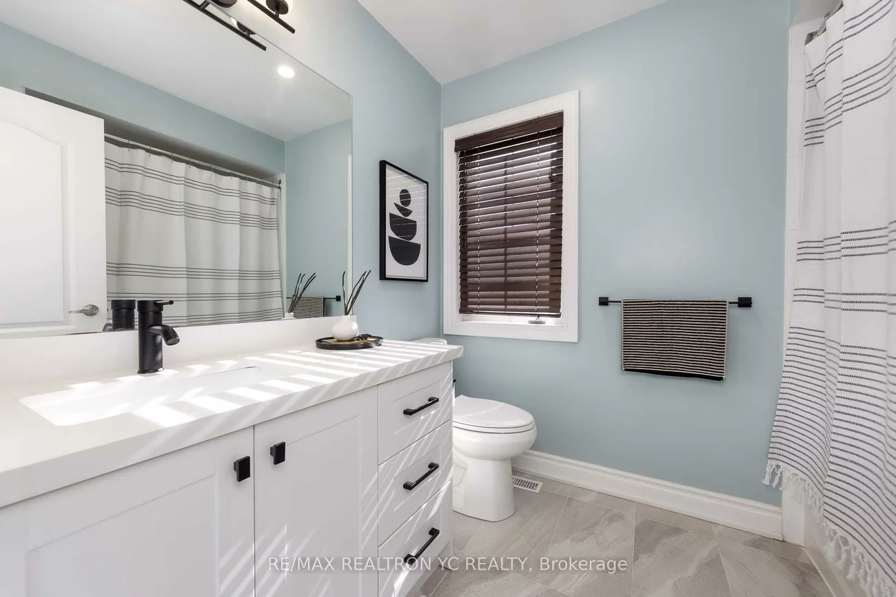 9, Rollinghill, Jefferson, Richmond Hill