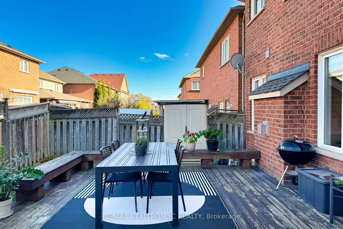 9, Rollinghill, Jefferson, Richmond Hill