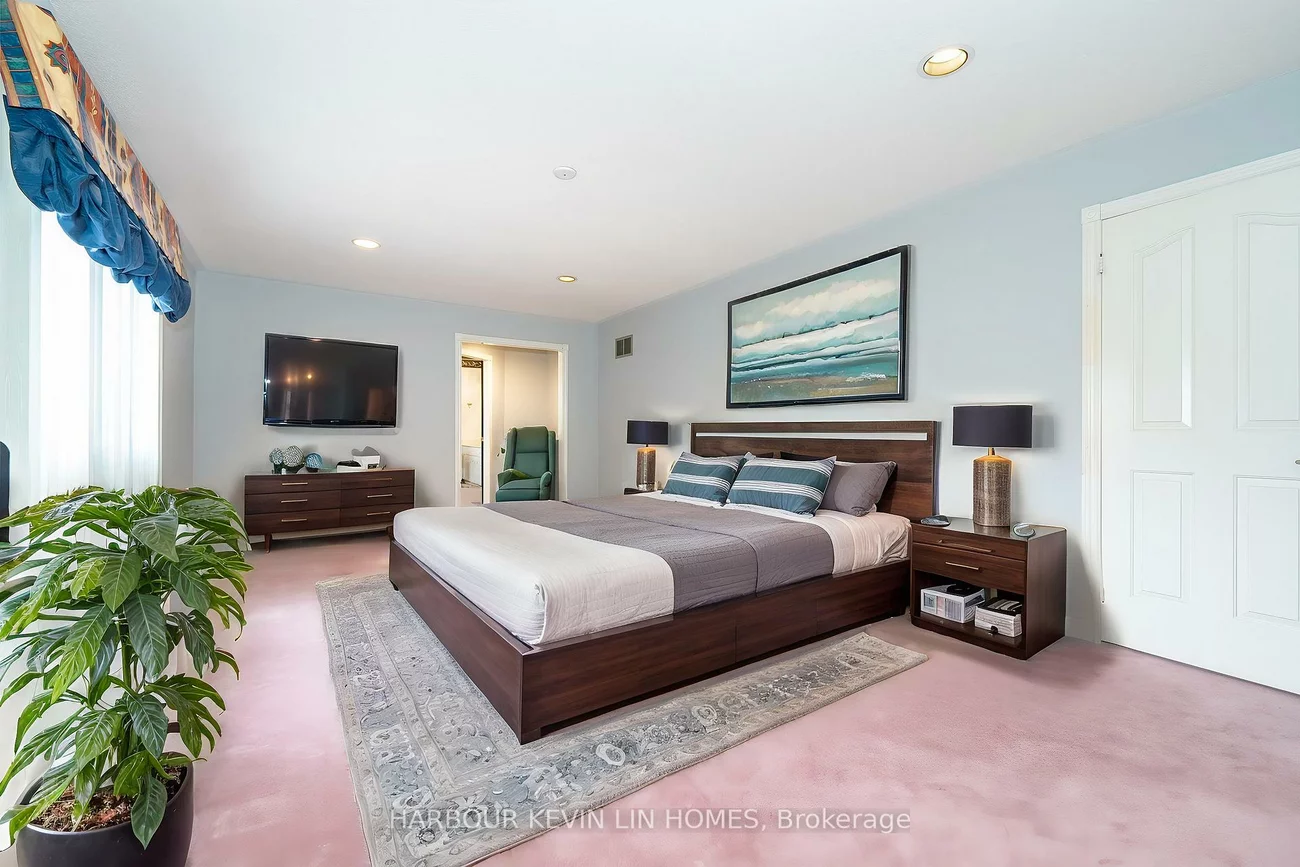 19, Alexandra, Bayview Hill, Richmond Hill