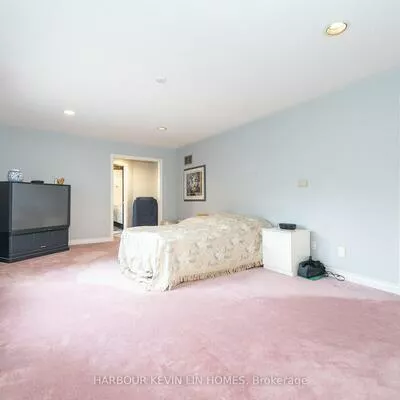 19, Alexandra, Bayview Hill, Richmond Hill