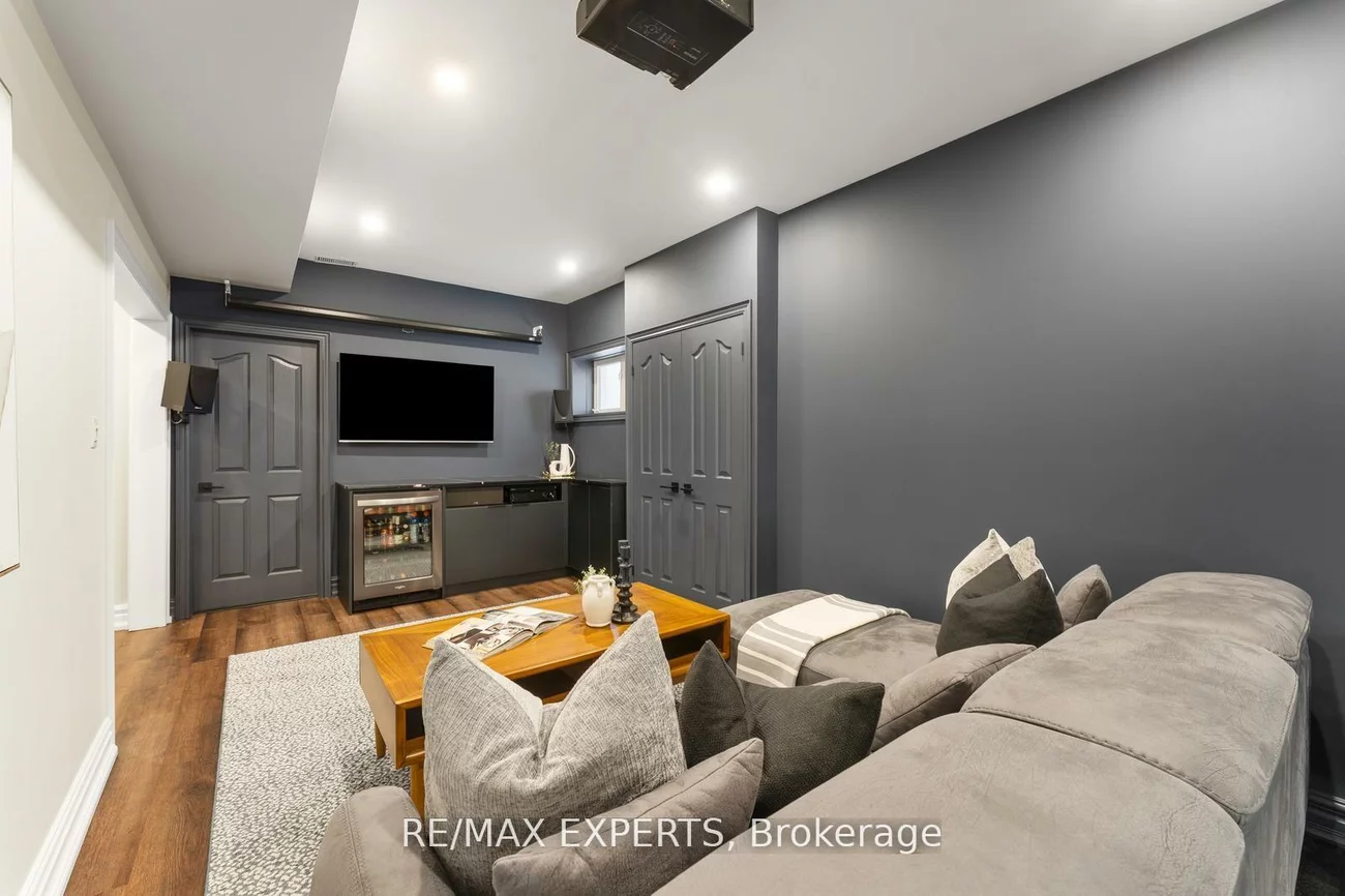 8, Wildflower, Oak Ridges, Richmond Hill