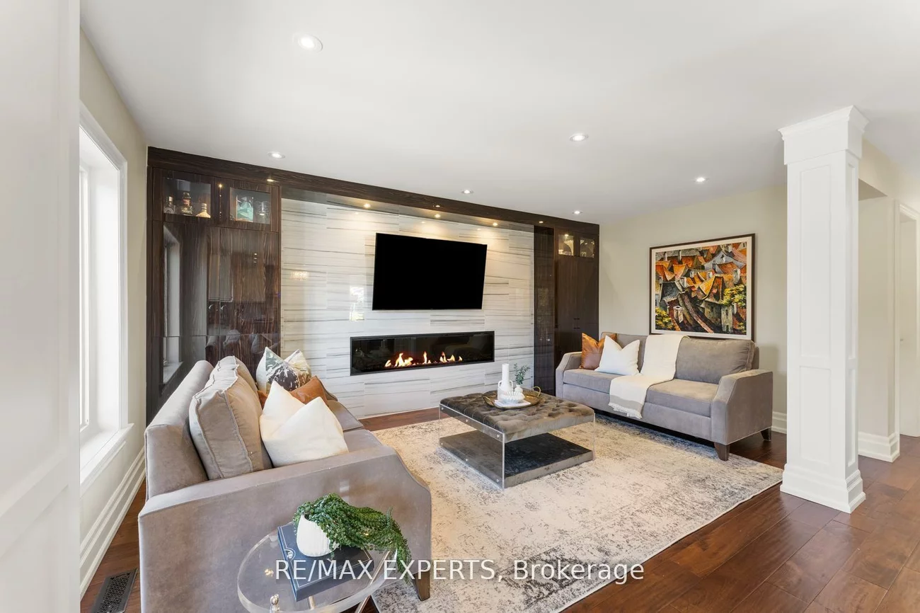 8, Wildflower, Oak Ridges, Richmond Hill