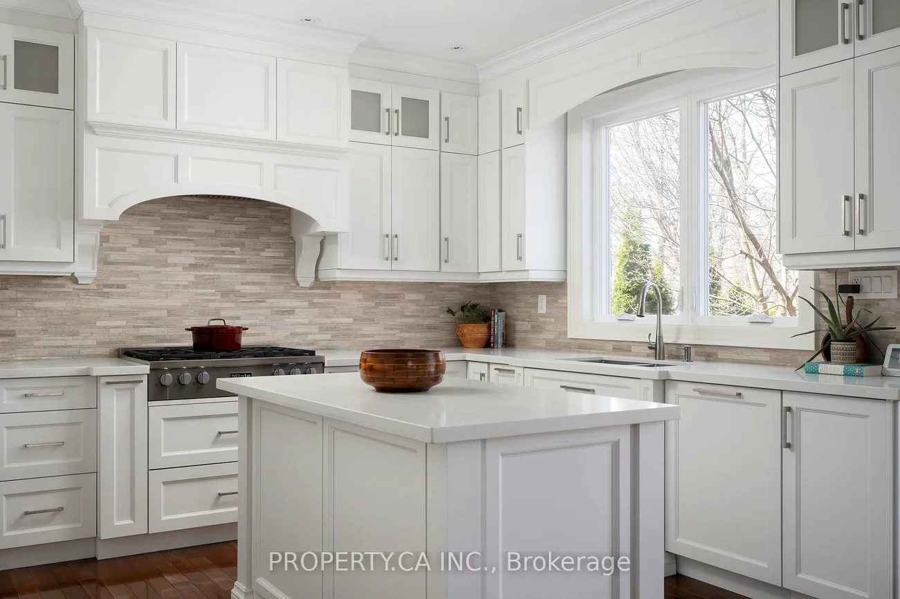 6, Platinum, Jefferson, Richmond Hill