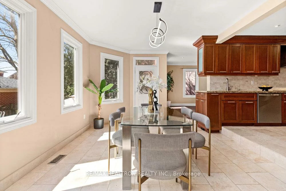 27, Ellsworth, Mill Pond, Richmond Hill