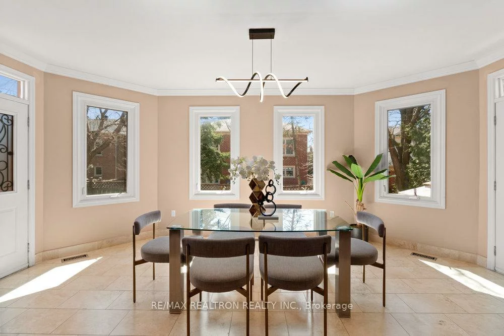 27, Ellsworth, Mill Pond, Richmond Hill