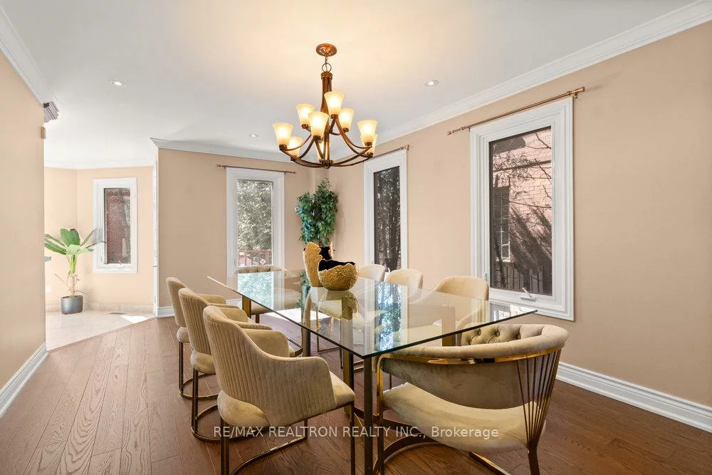 27, Ellsworth, Mill Pond, Richmond Hill