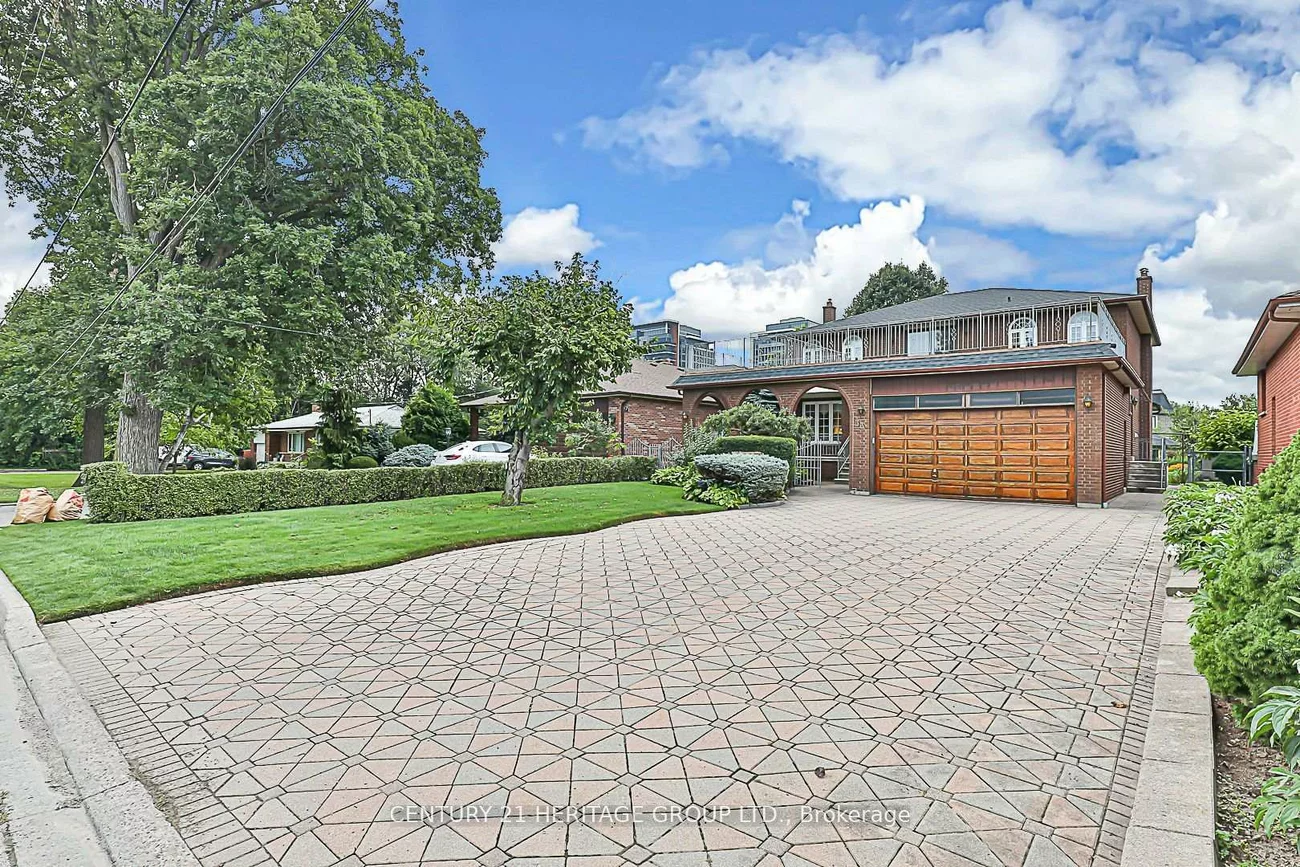 33, May, North Richvale, Richmond Hill