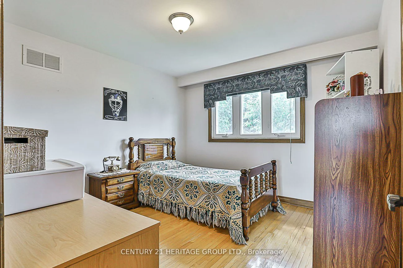 33, May, North Richvale, Richmond Hill