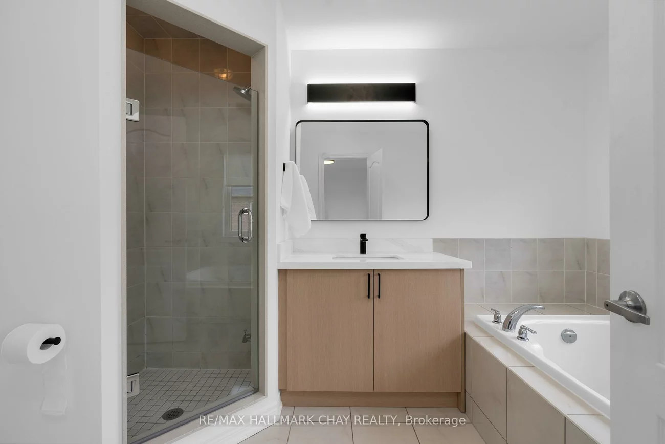 69, pavlova, Oak Ridges, Richmond Hill