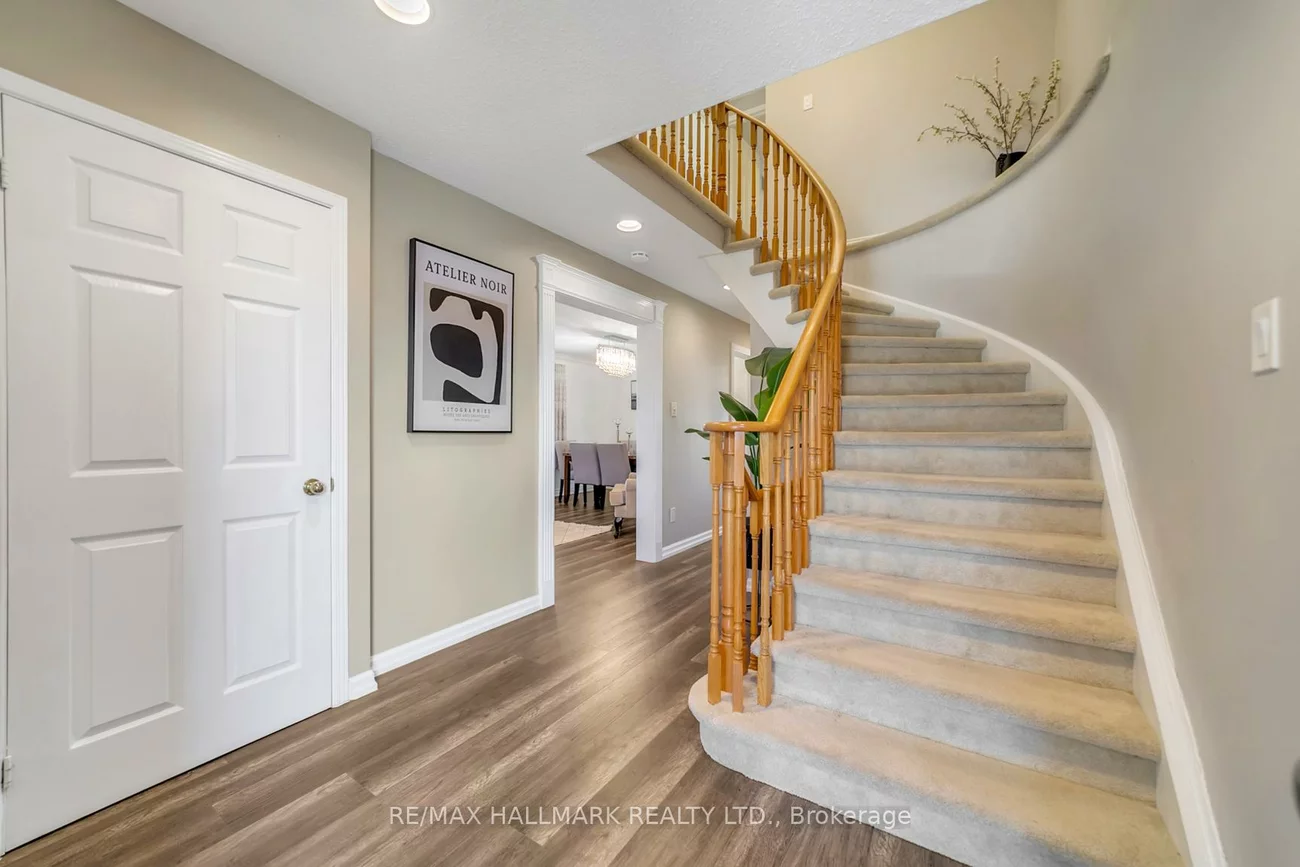 2, Cedarhurst, Devonsleigh, Richmond Hill