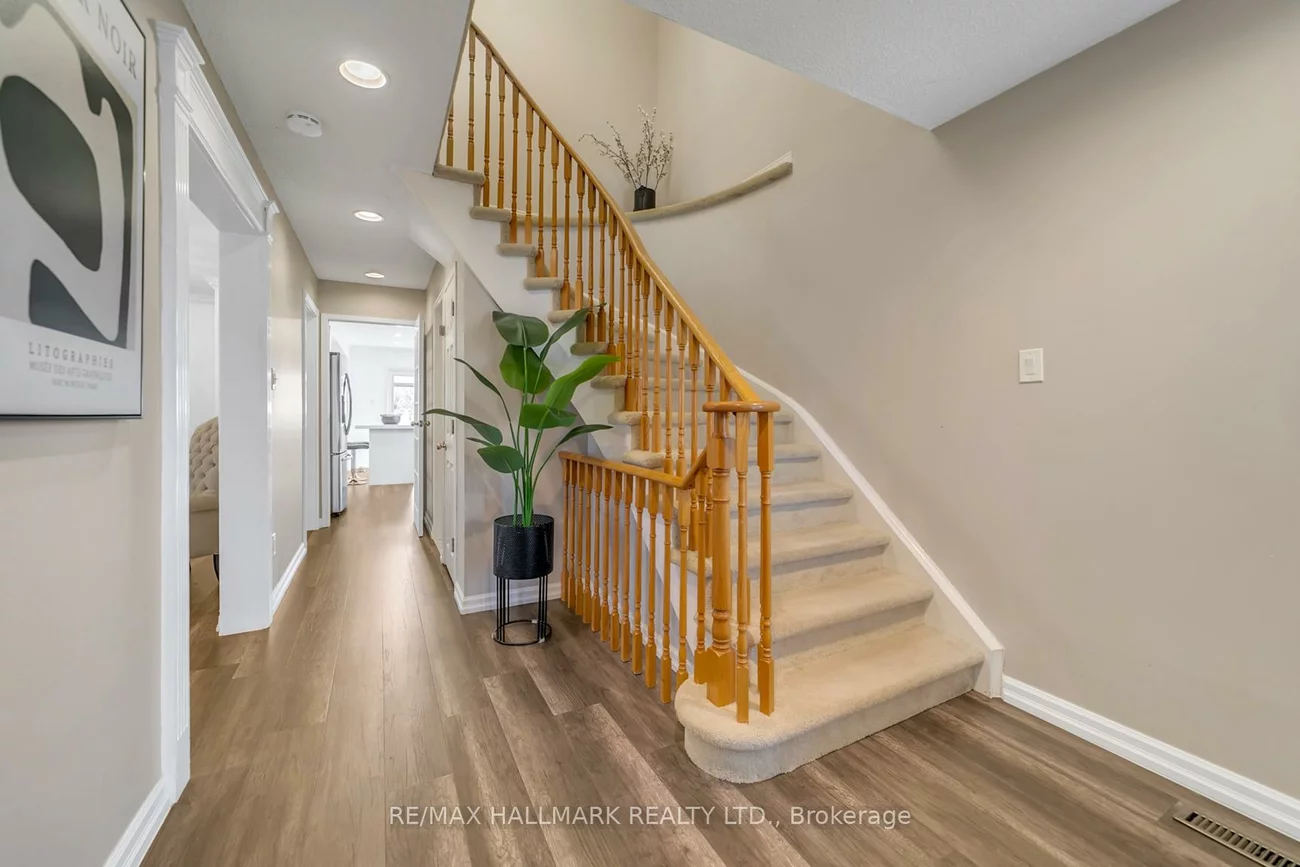 2, Cedarhurst, Devonsleigh, Richmond Hill