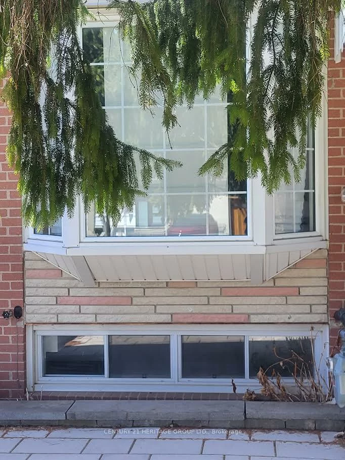 232, Blue Grass, Crosby, Richmond Hill