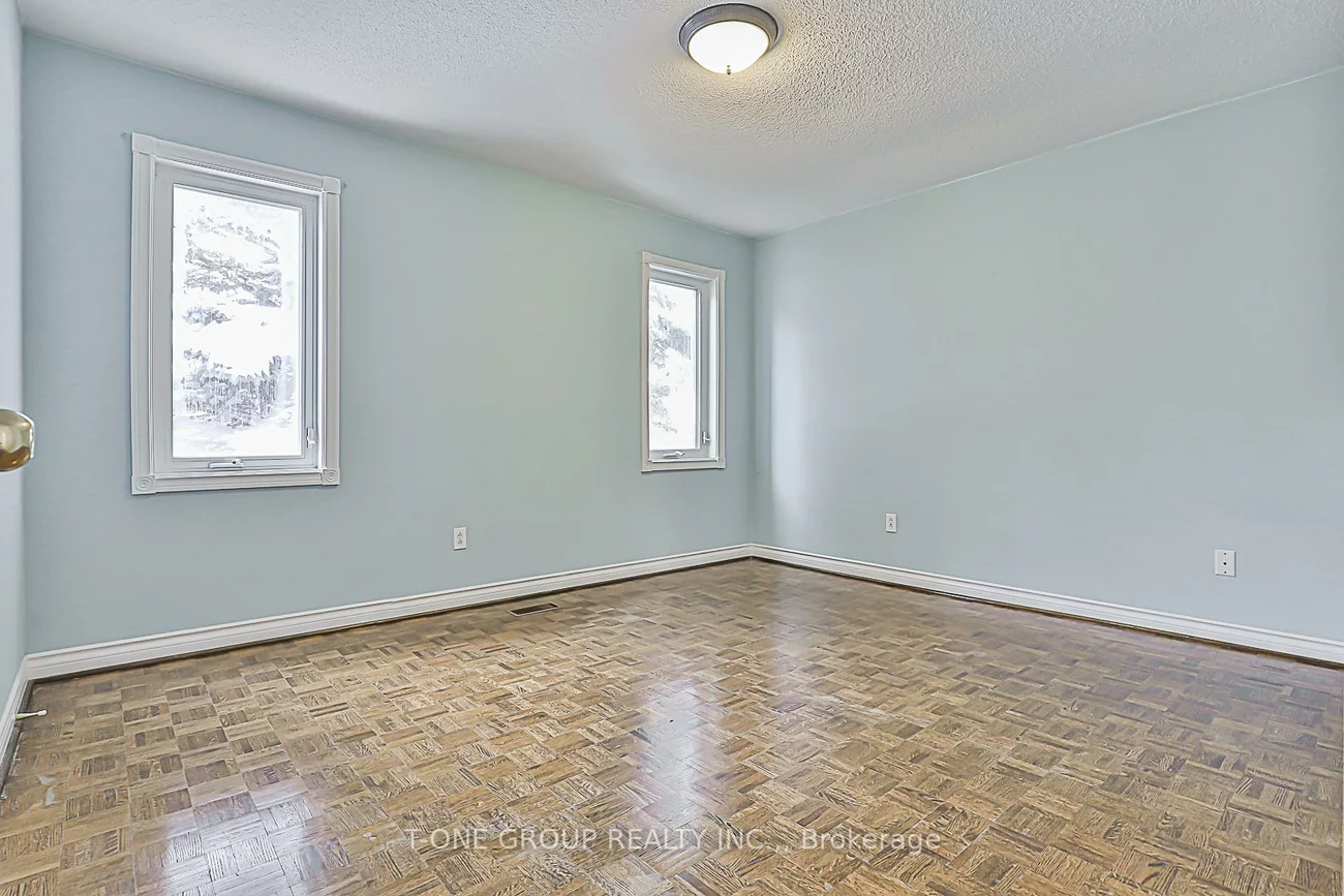 201, Strathearn, Bayview Hill, Richmond Hill
