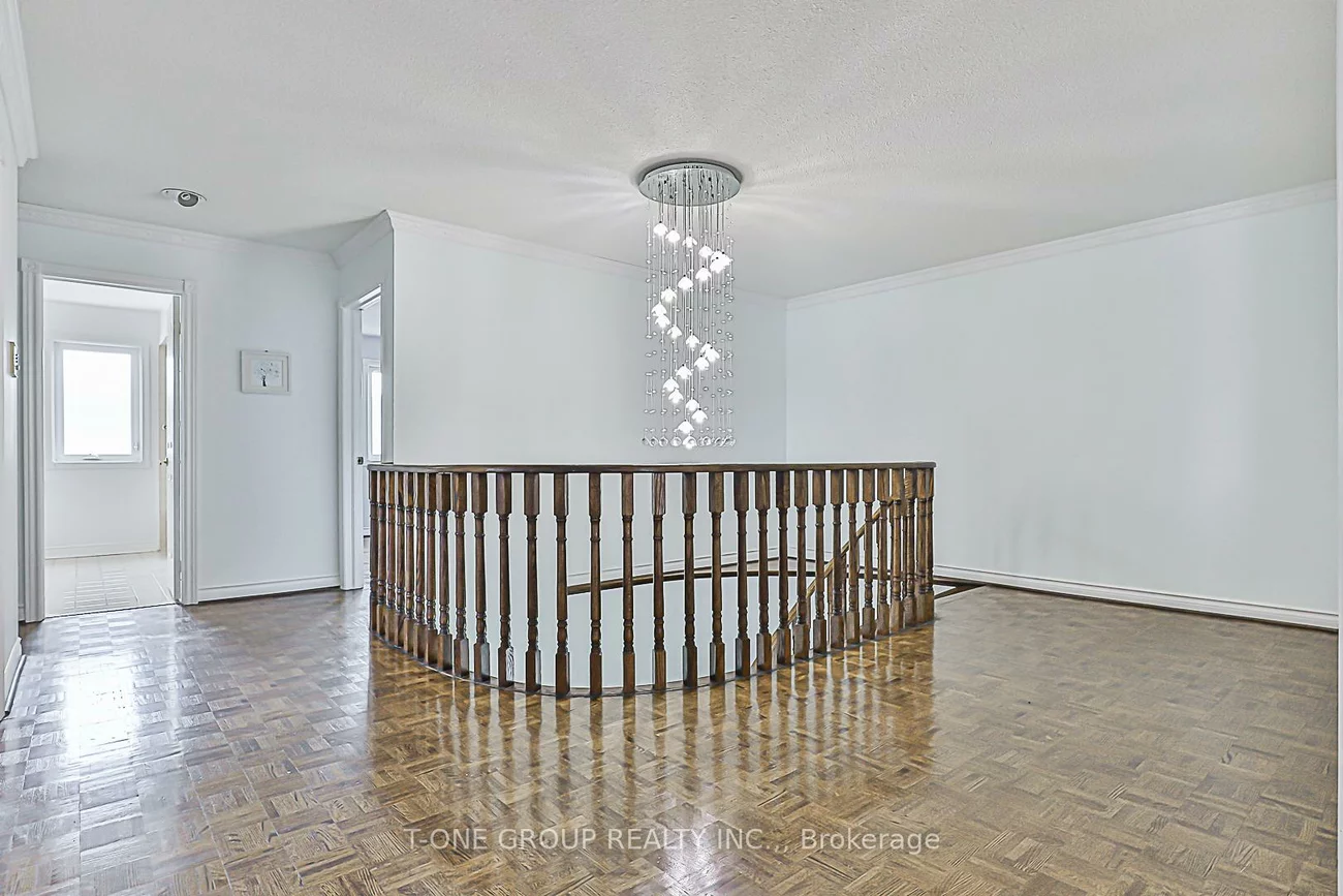 201, Strathearn, Bayview Hill, Richmond Hill