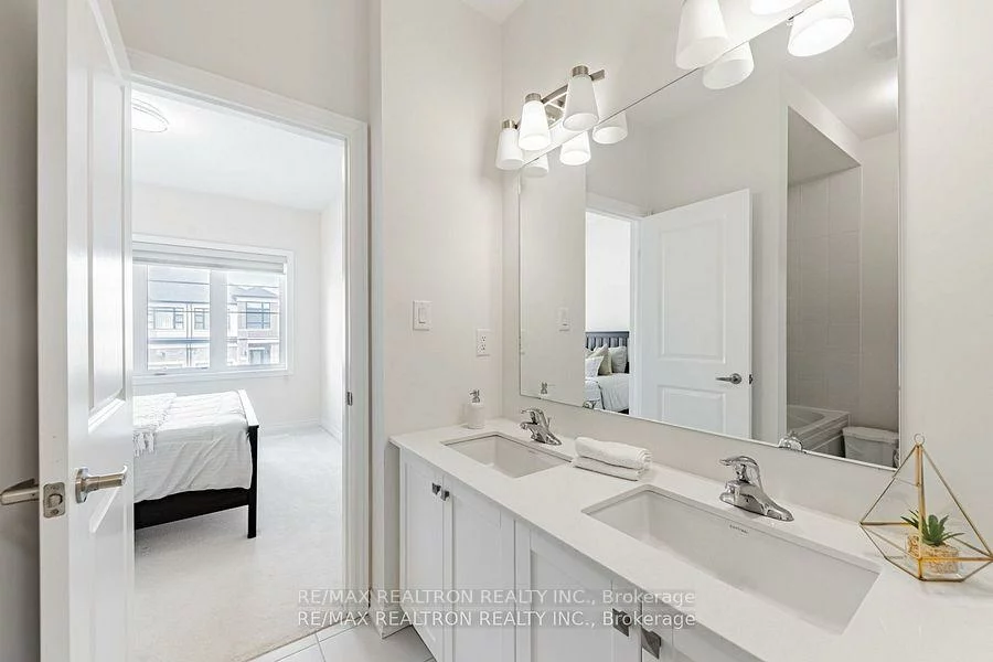 175, Bawden, Rural Richmond Hill, Richmond Hill