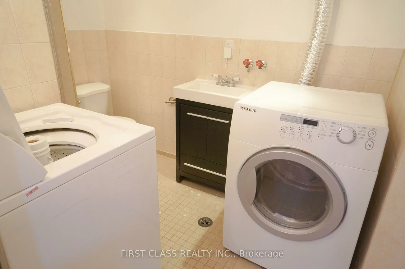 31, Elmpark, Devonsleigh, Richmond Hill