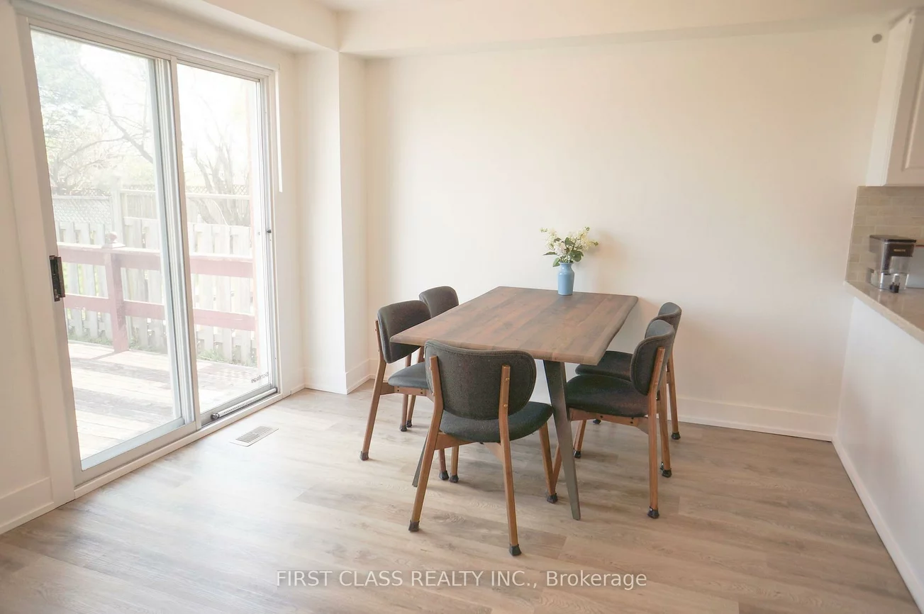 31, Elmpark, Devonsleigh, Richmond Hill