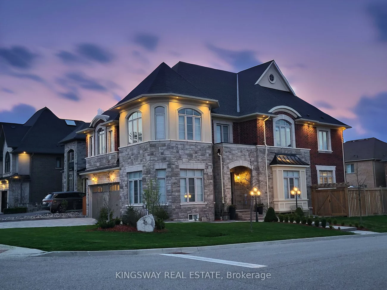 70, Bond, Oak Ridges, Richmond Hill