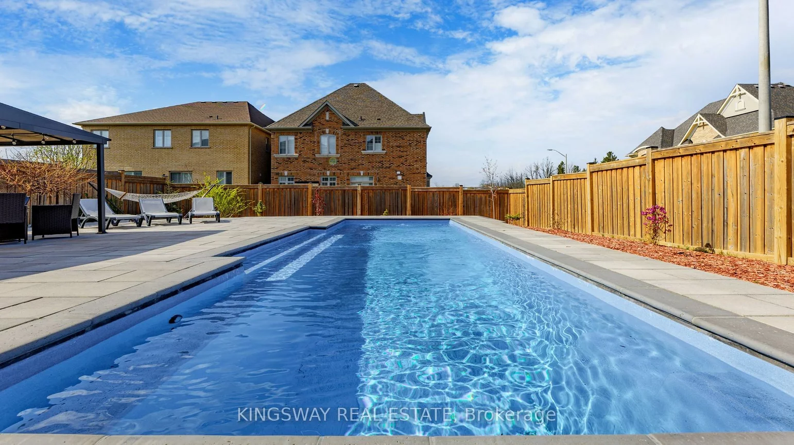 70, Bond, Oak Ridges, Richmond Hill