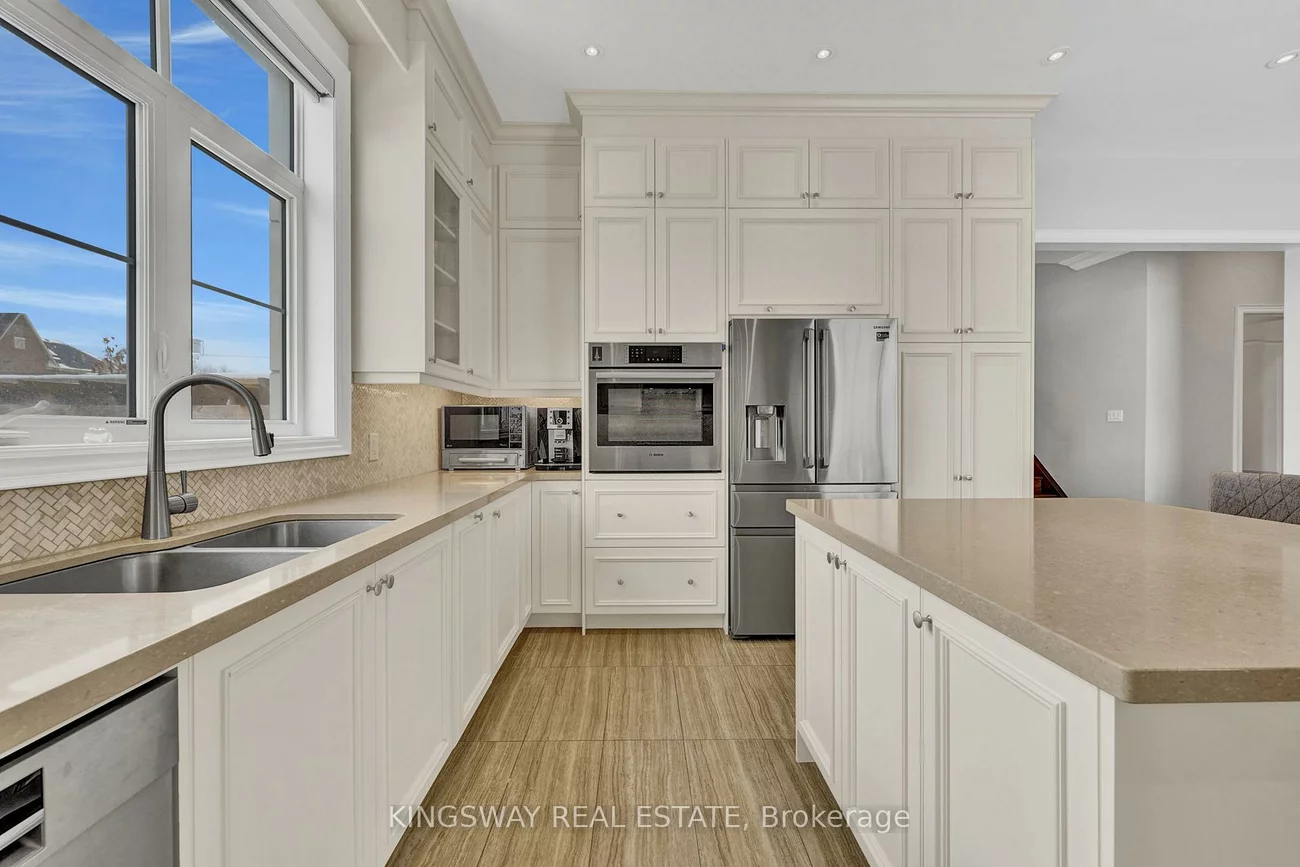 70, Bond, Oak Ridges, Richmond Hill