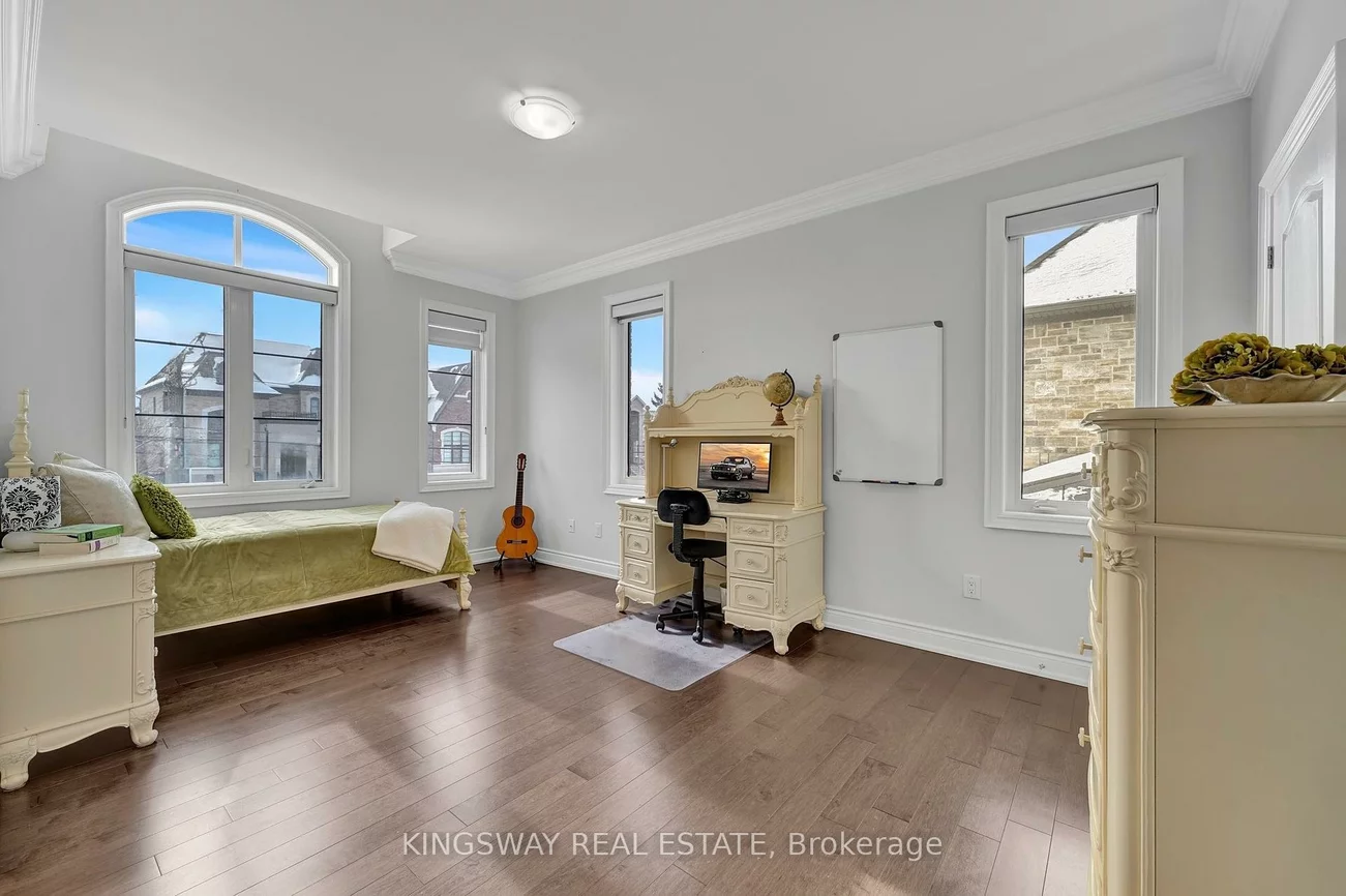 70, Bond, Oak Ridges, Richmond Hill