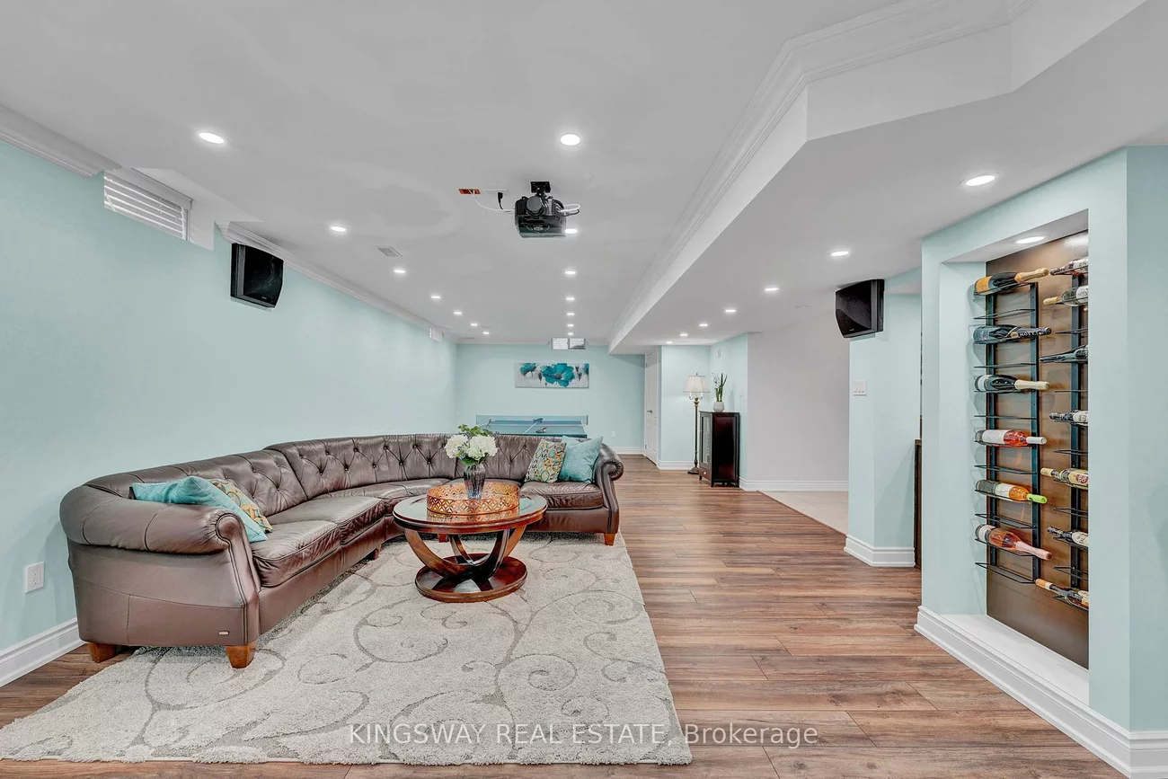 70, Bond, Oak Ridges, Richmond Hill