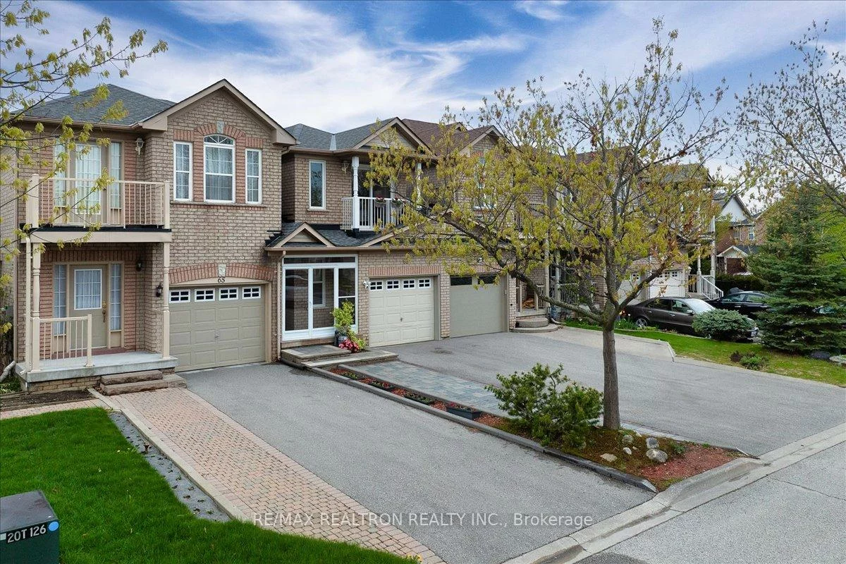63, Carousel, Oak Ridges Lake Wilcox, Richmond Hill