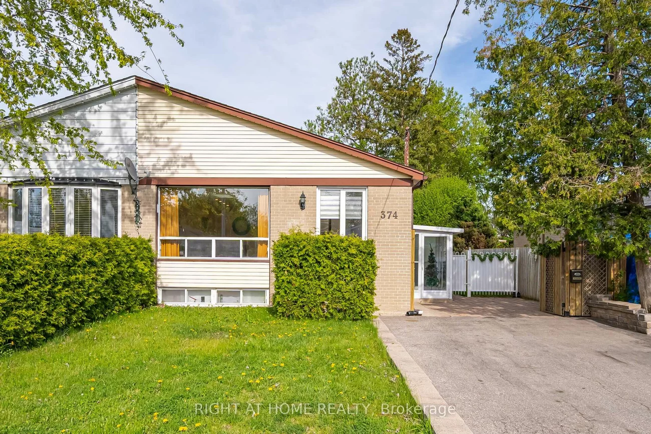374, Browndale, Crosby, Richmond Hill