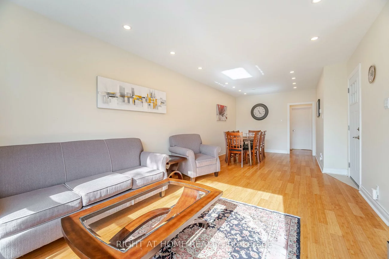 374, Browndale, Crosby, Richmond Hill