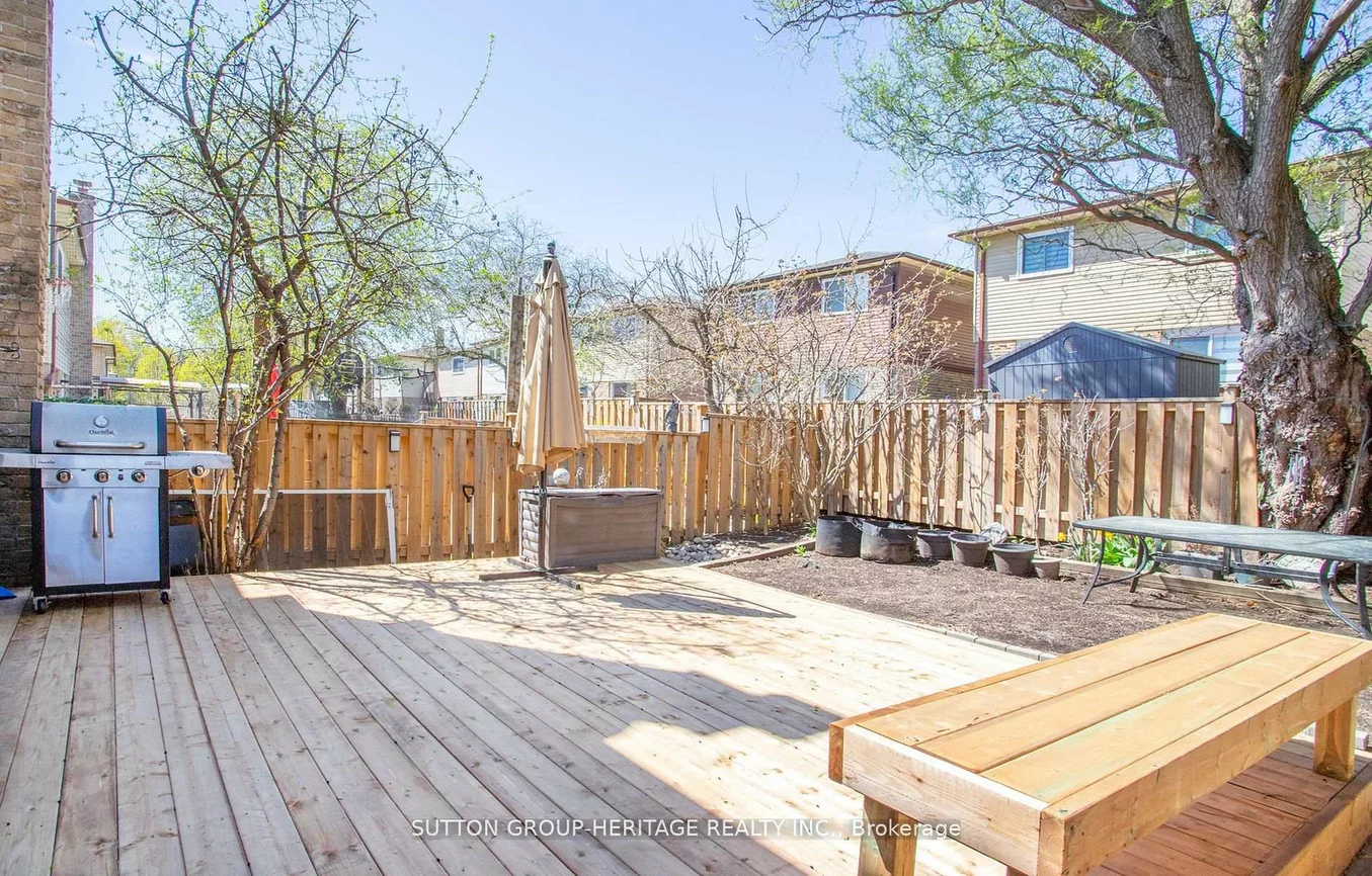 26, Greenbelt, North Richvale, Richmond Hill