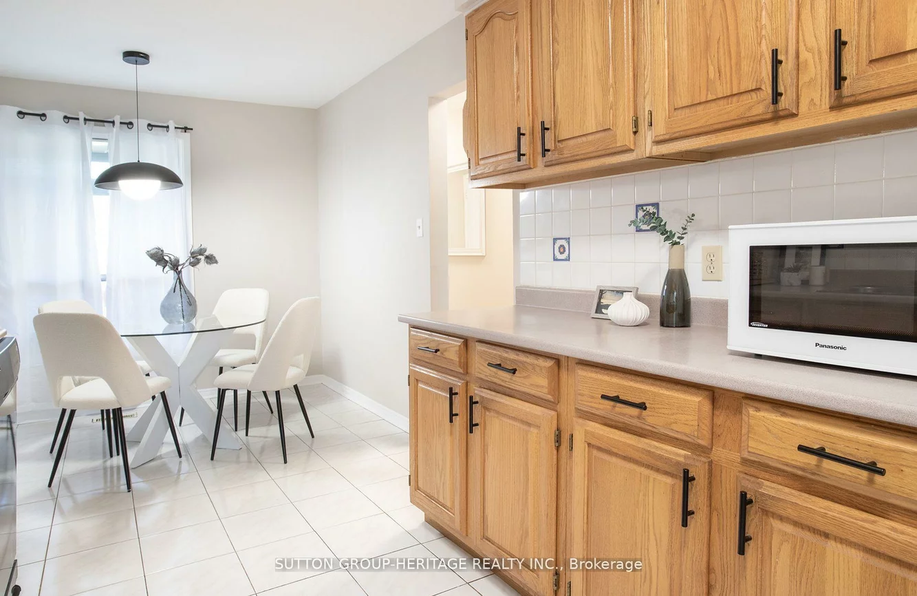 26, Greenbelt, North Richvale, Richmond Hill