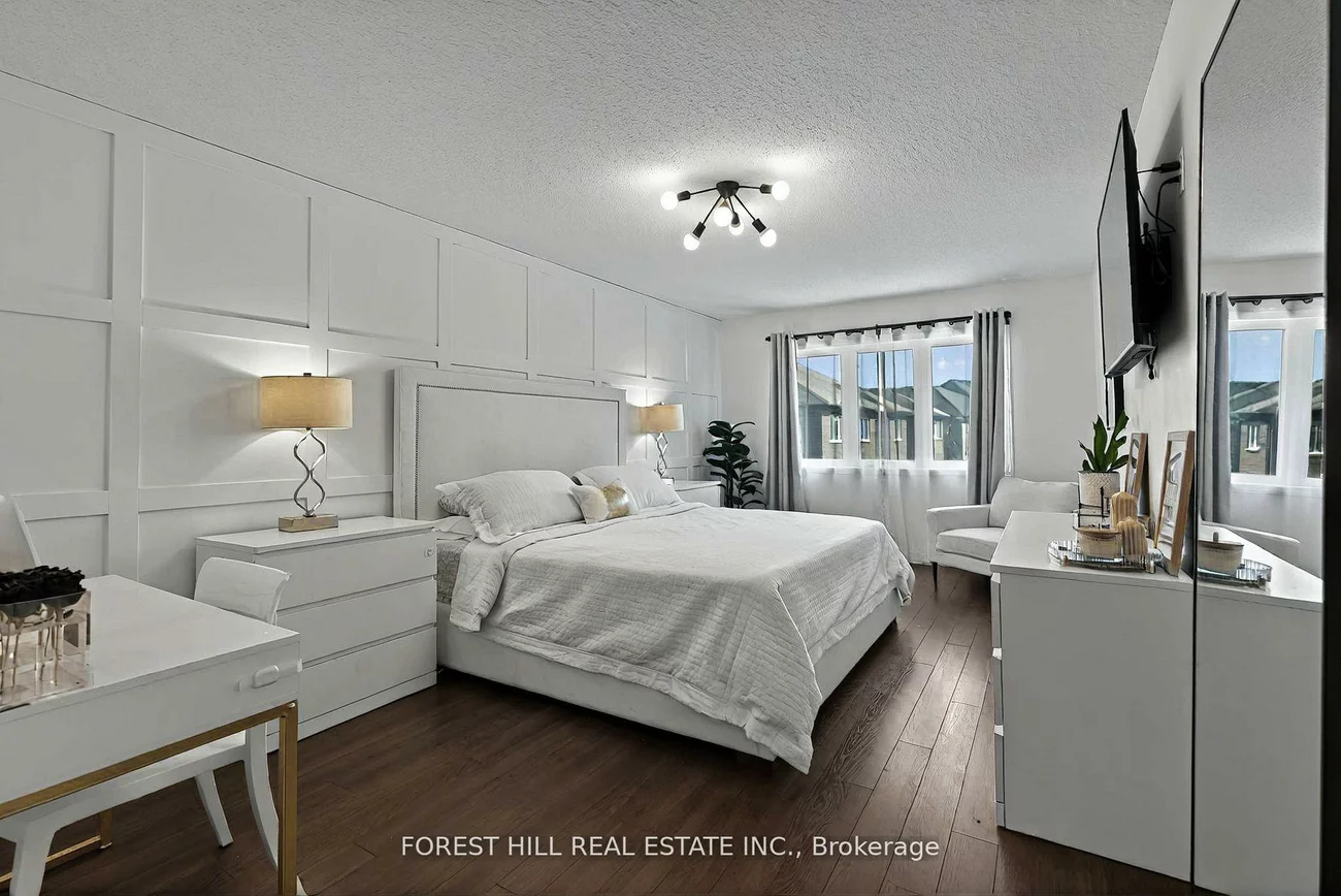 7, London Pride, Jefferson, Richmond Hill