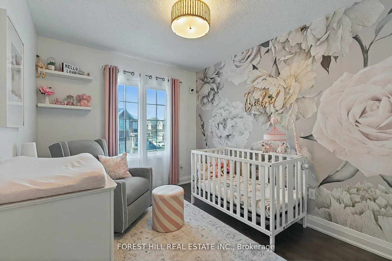 7, London Pride, Jefferson, Richmond Hill