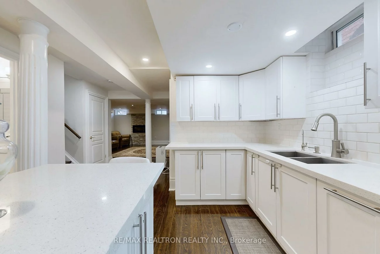 30, Riding Mountain, Jefferson, Richmond Hill