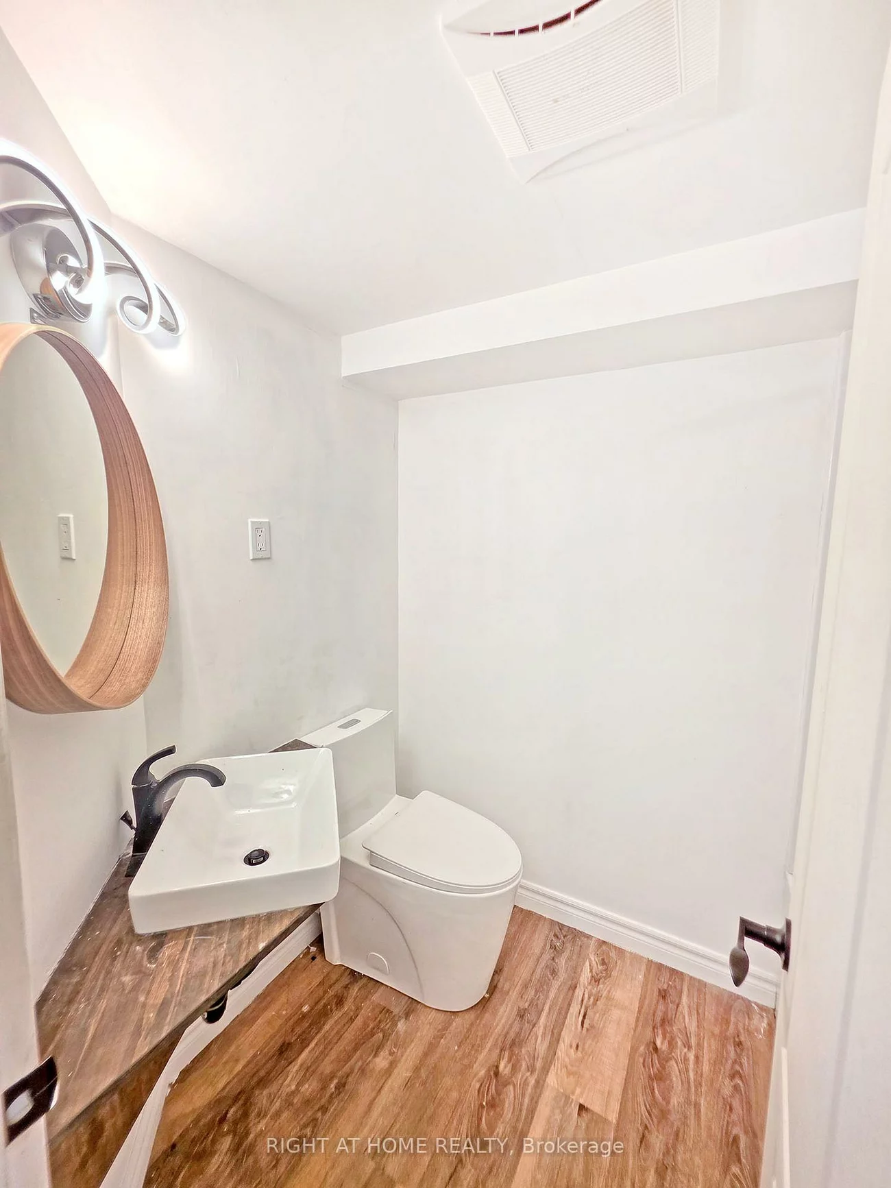 164, Springhead, North Richvale, Richmond Hill