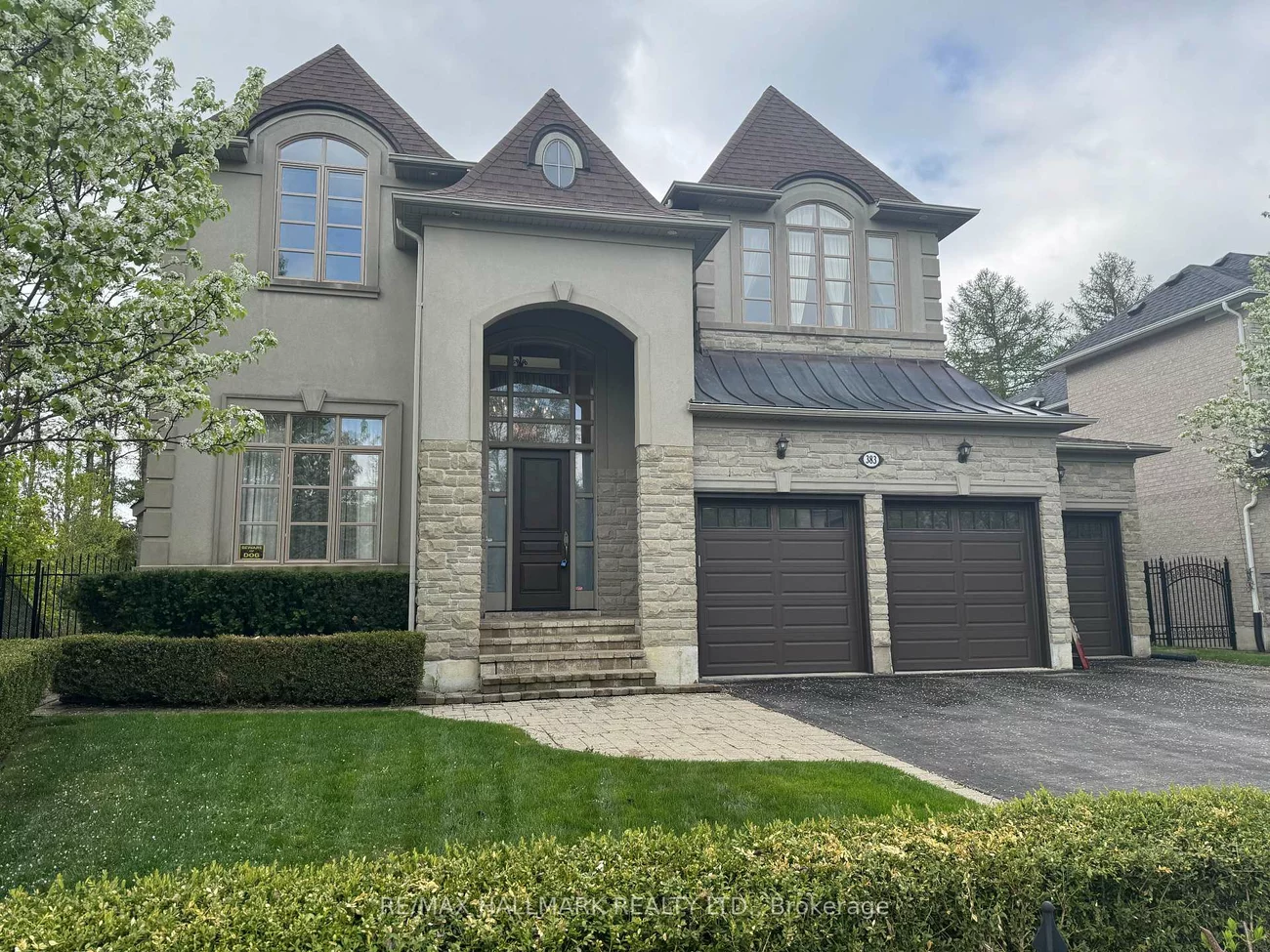 383, Paradelle, Oak Ridges Lake Wilcox, Richmond Hill