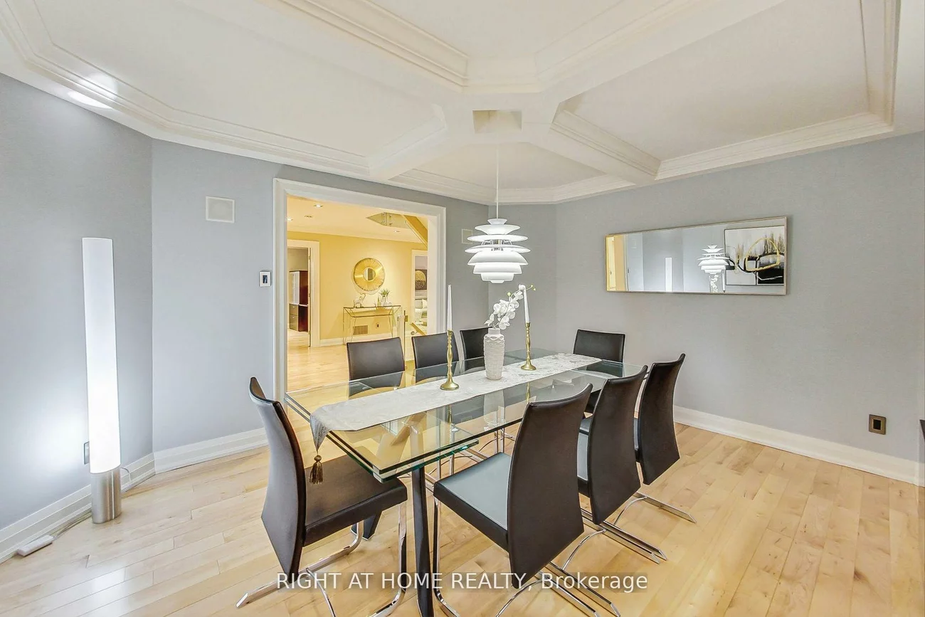 19, Cantex, Devonsleigh, Richmond Hill