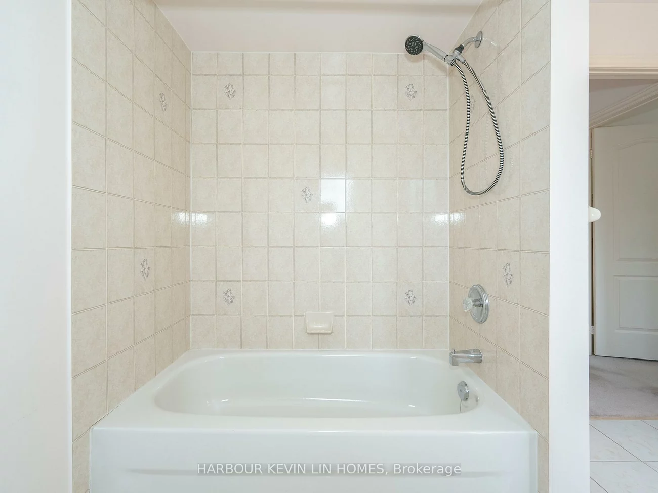 15, Rushingbrook, Rouge Woods, Richmond Hill