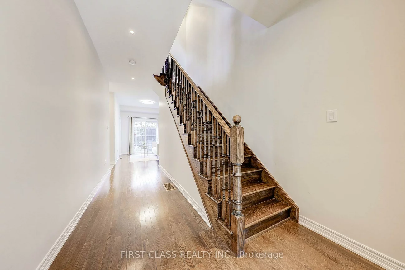 8, Deep River, Westbrook, Richmond Hill