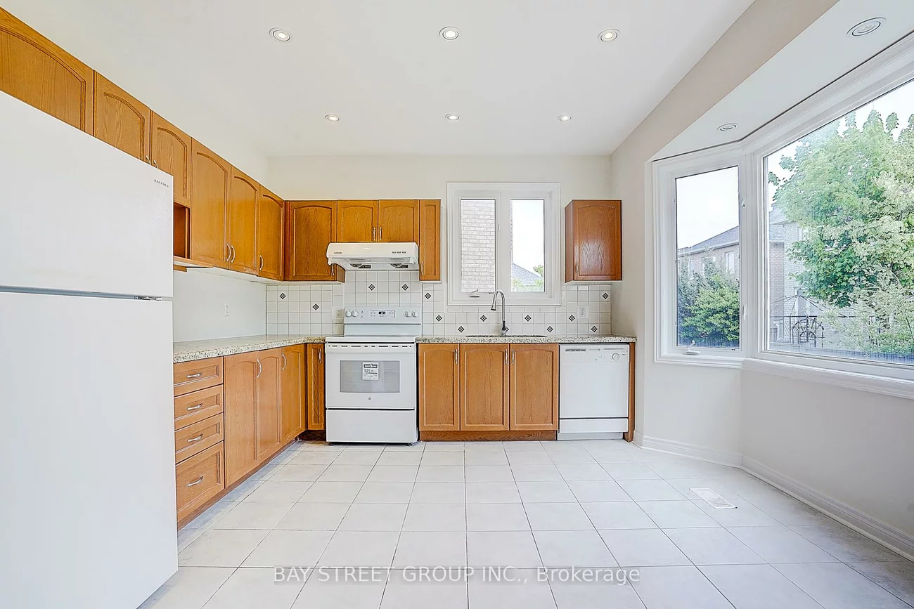 36, Shell, Rouge Woods, Richmond Hill
