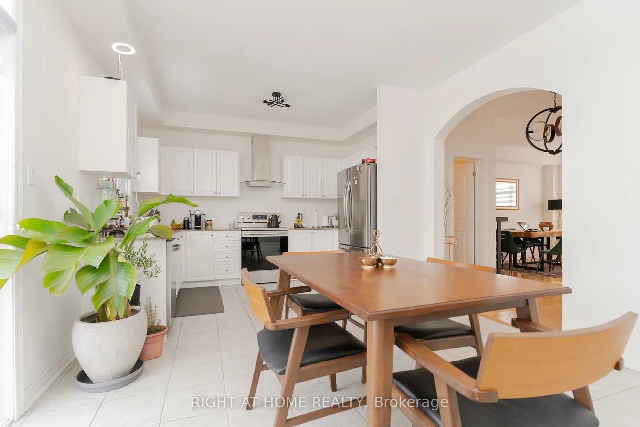12, Globemaster, Oak Ridges, Richmond Hill
