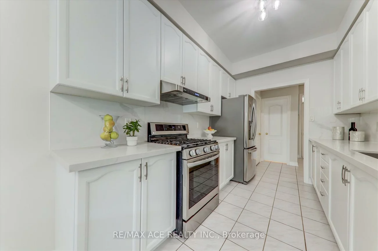 95, Angelica, Rouge Woods, Richmond Hill