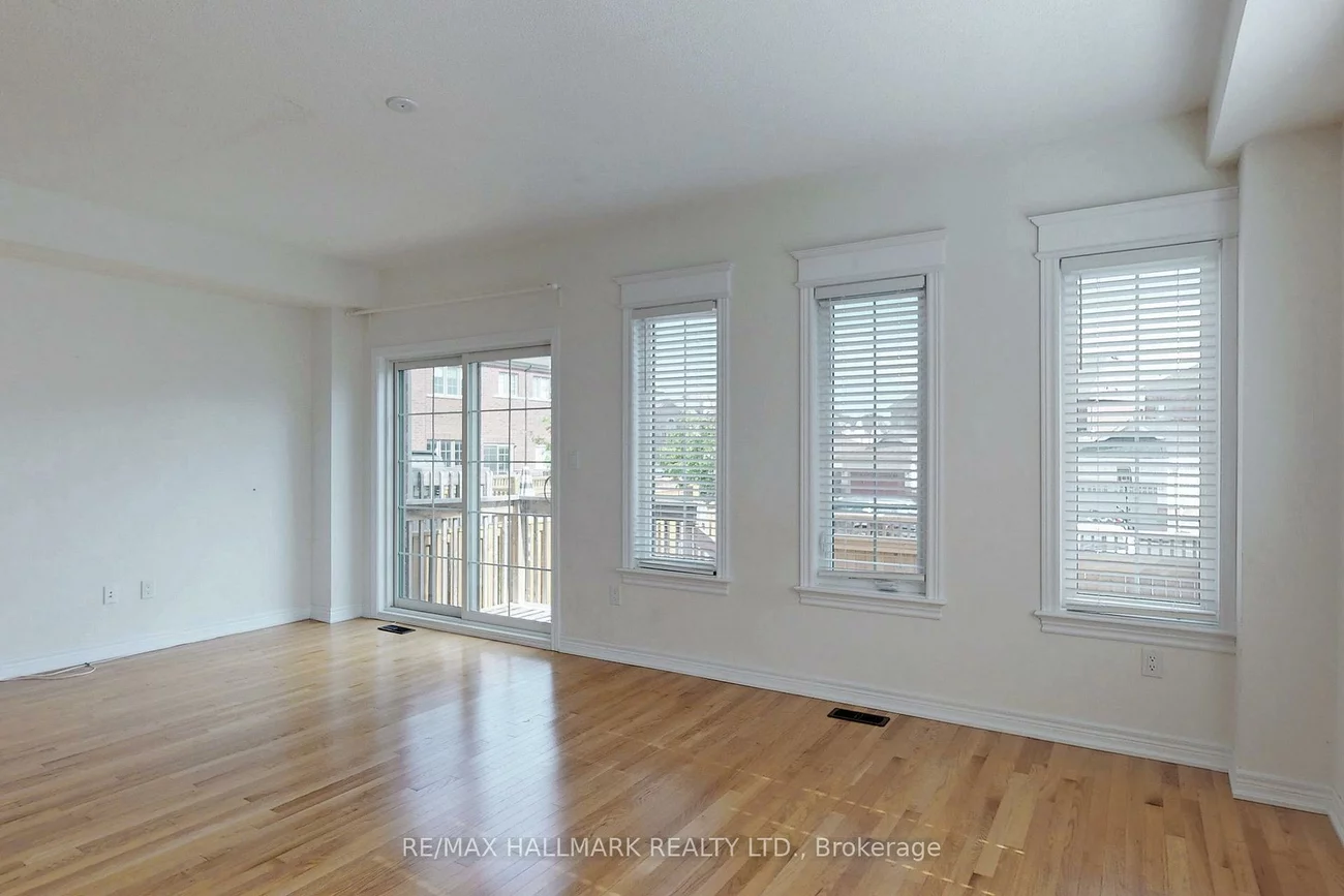 1, Bellflower, Oak Ridges Lake Wilcox, Richmond Hill