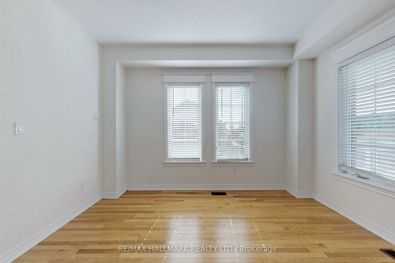 1, Bellflower, Oak Ridges Lake Wilcox, Richmond Hill